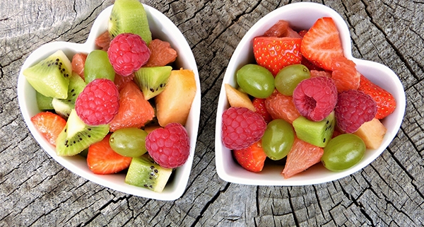 Perchè mangiare la frutta lontano dai pasti